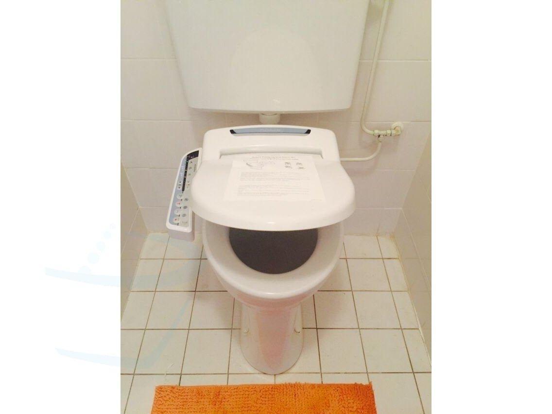 Blooming bidet installatie